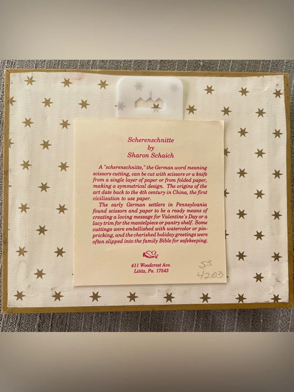 N/A elegant gold